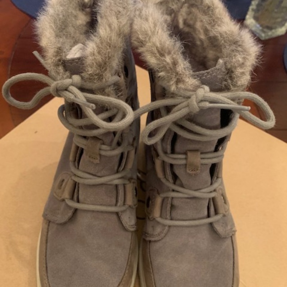 SOREL WATERPROOF BOOTS